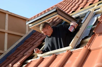 Pose de fenêtres de toit Velux à Uzemain